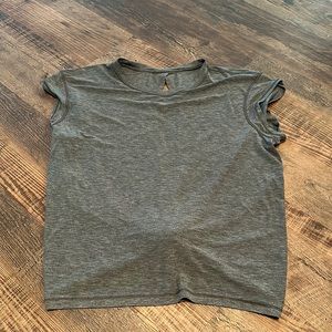 Women’s grey lululemon open back tee size 6